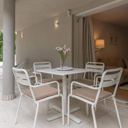 Nice Apartment In Plomin With Jacuzzi Esterno foto