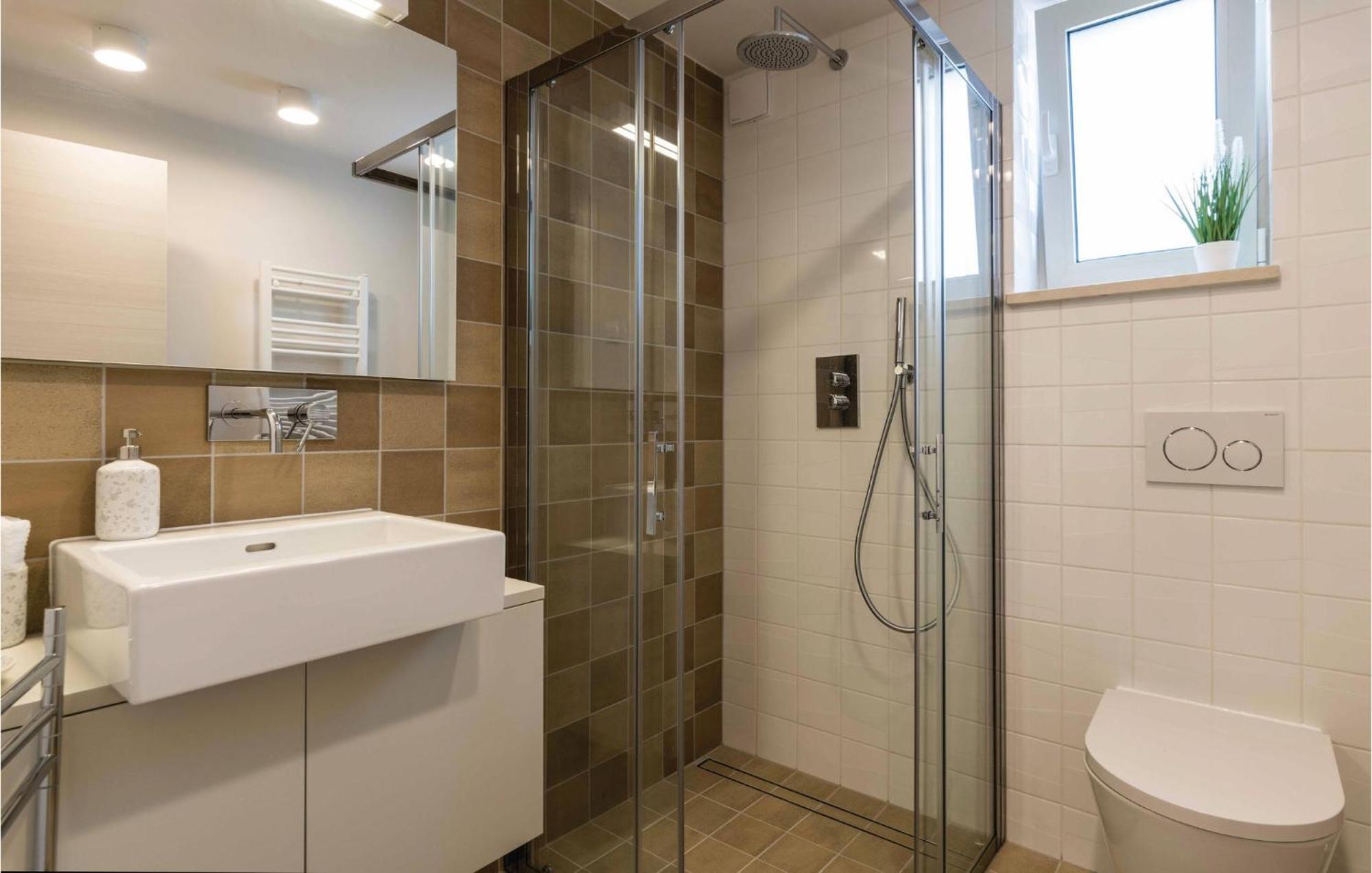 Nice Apartment In Plomin With Jacuzzi Esterno foto
